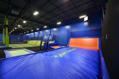 Air-Riderz-Aurora-Interiors-39