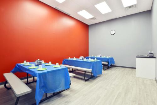 Air-Riderz-Aurora-Interiors-42